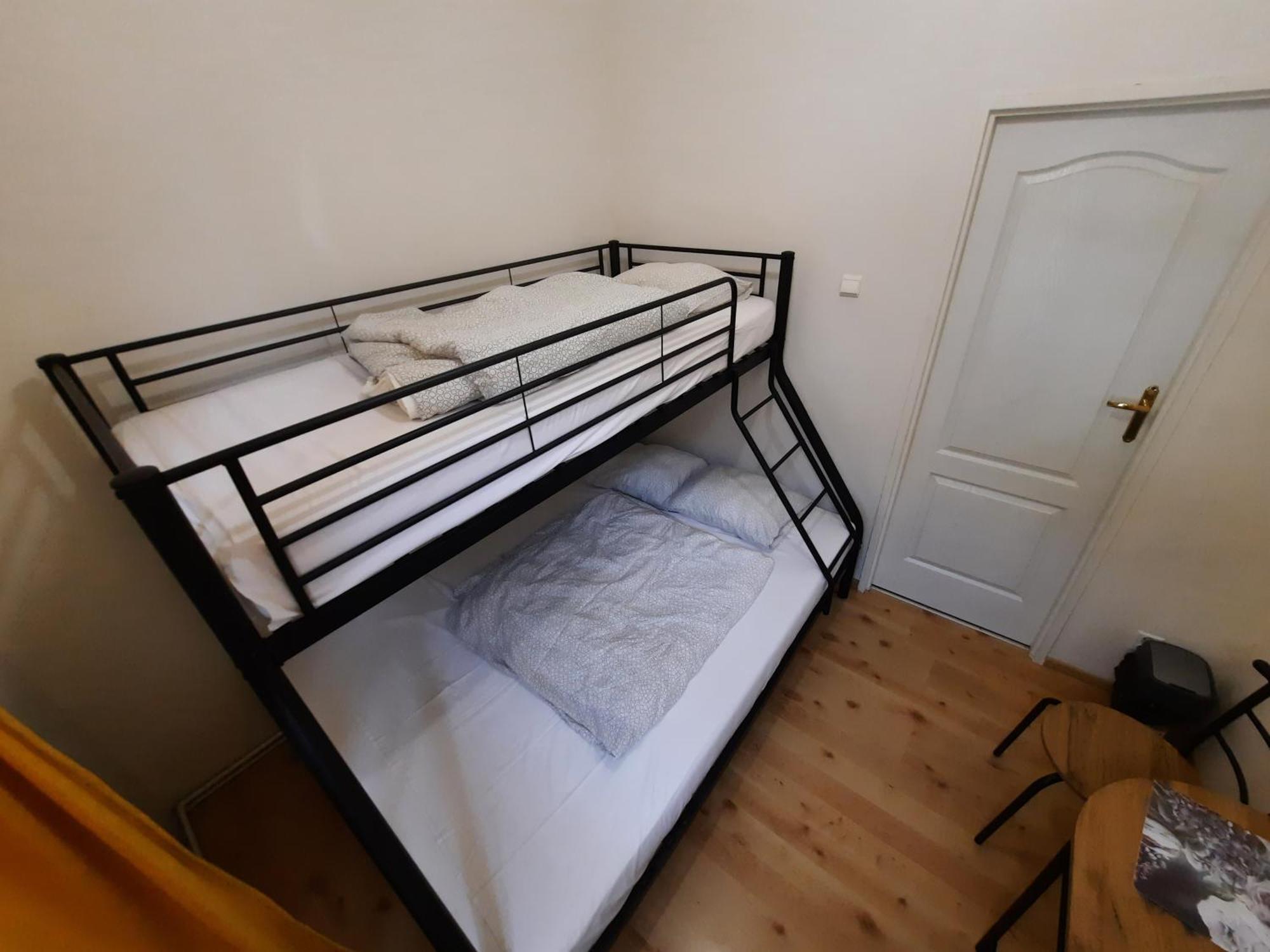 Lorf Hostel&Coffee Cracovie Extérieur photo