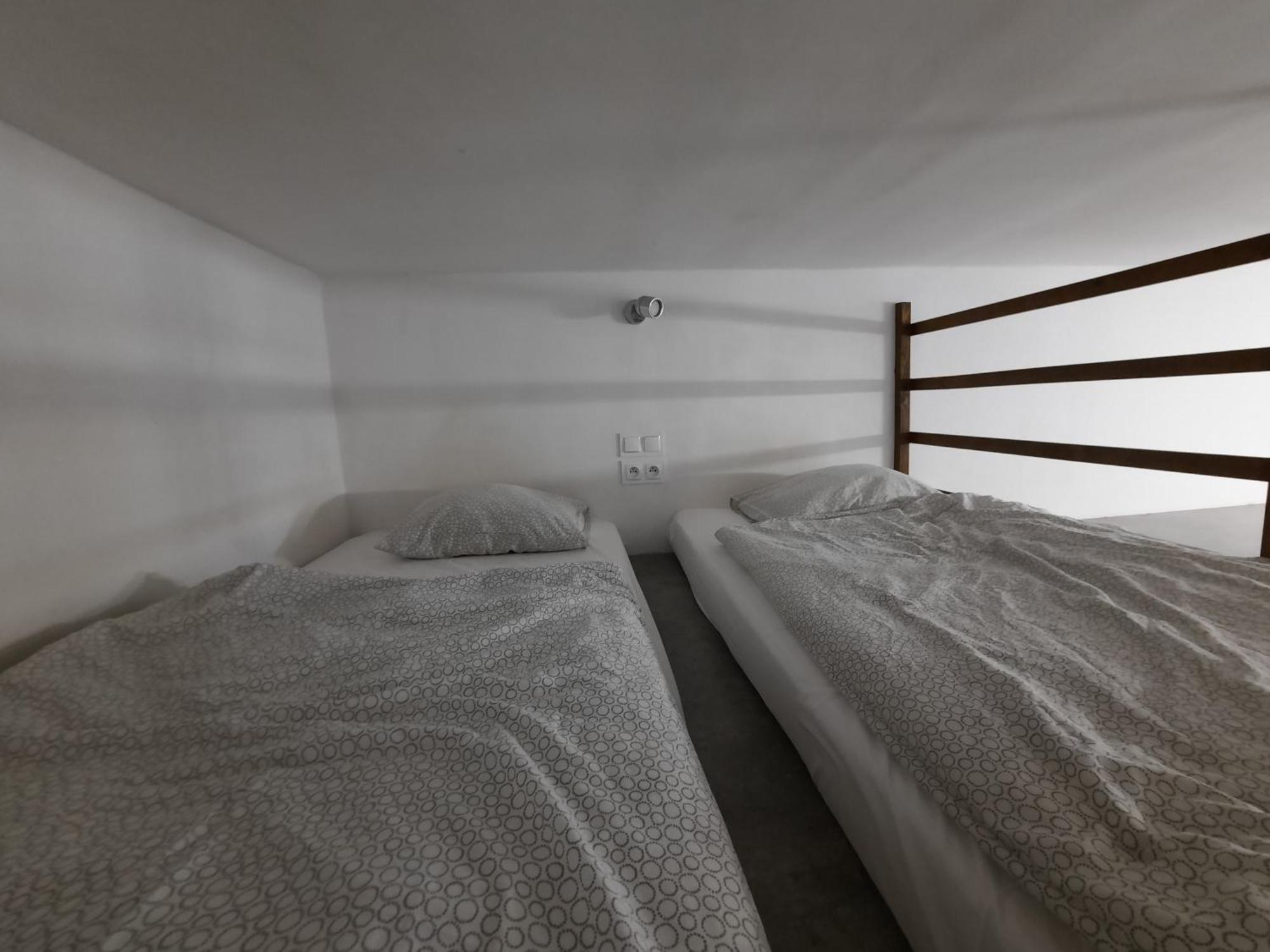 Lorf Hostel&Coffee Cracovie Extérieur photo